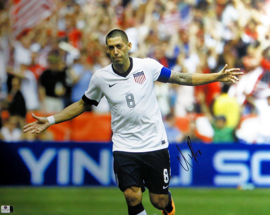 Clint Dempsey Signed Autographed 16X20 Photo USA Soccer Star Hands Open GV801895