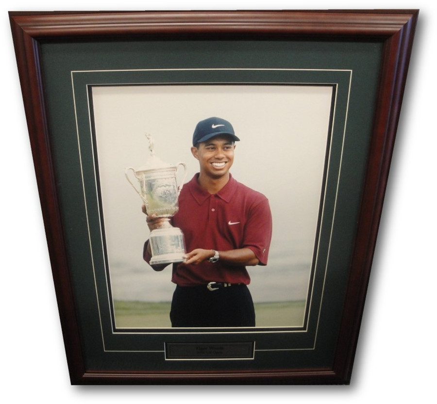 Tiger Woods Unsigned 16x20 Custom Framed Photo 2000 US Open Portrait UDA