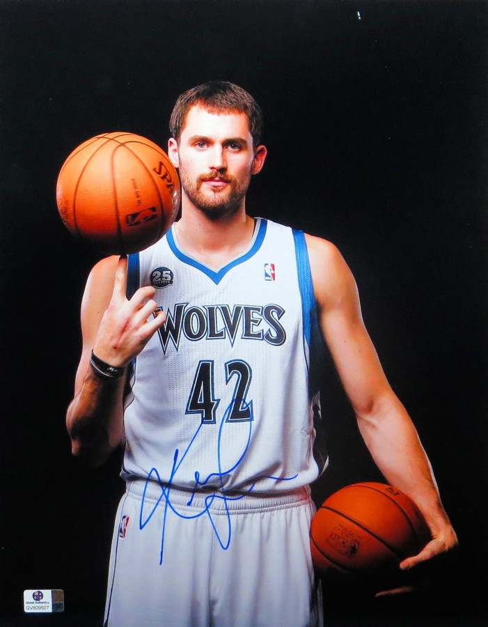 Kevin Love Signed Autographed 11X14 Photo Timberwolves w/Ball GV809507