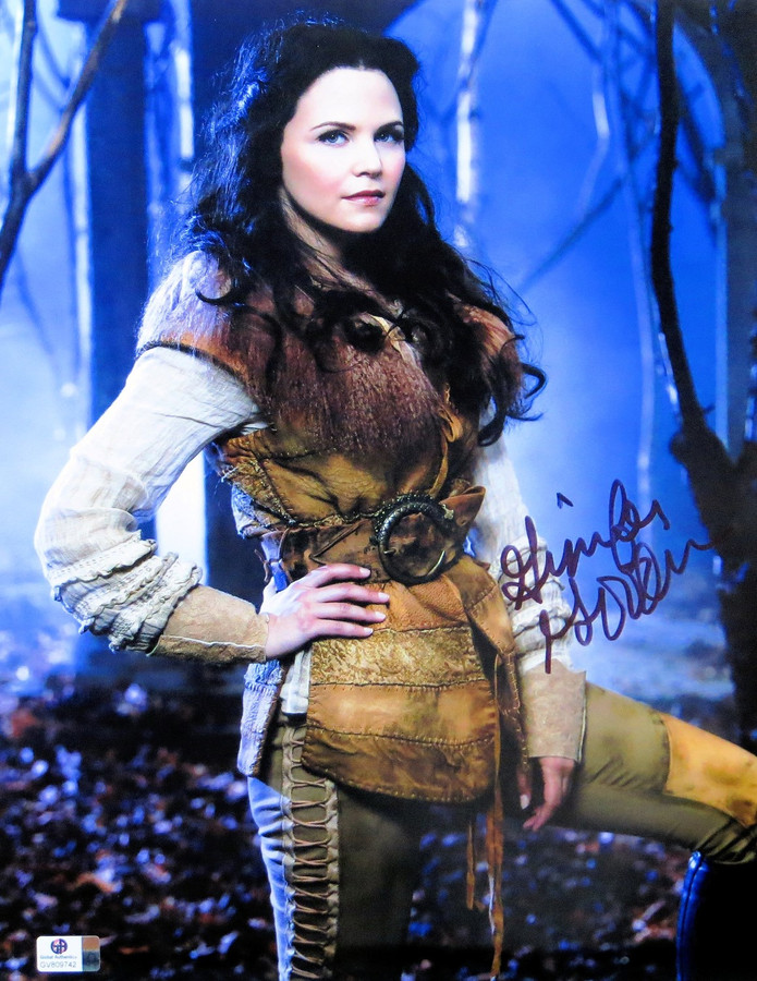 Ginnifer Goodwin Signed Autographed 11X14 Photo Once Upon a Time GV809742