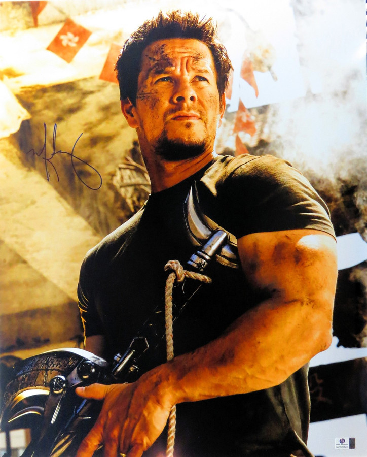 Mark Wahlberg Signed Autographed 16X20 Photo Transformers GV809422