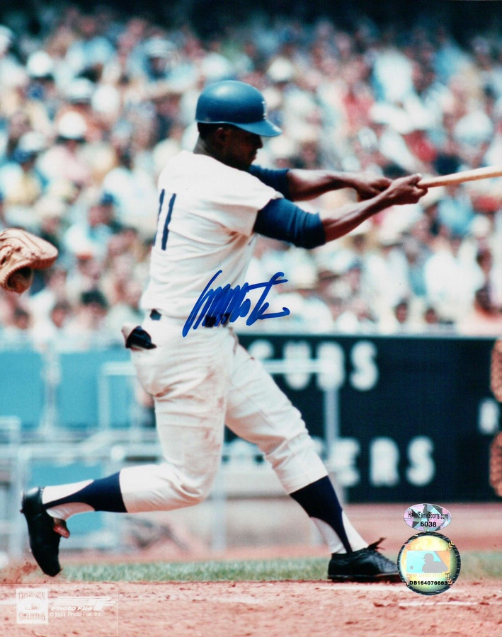 Manny Mota Signed 8X10 Photo Autograph LA Dodgers Home Swing Center Auto COA