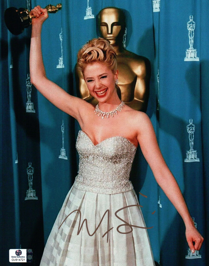 Mira Sorvino Signed Autographed 8X10 Photo  Mighty Aphrodite w/Oscar GV814721