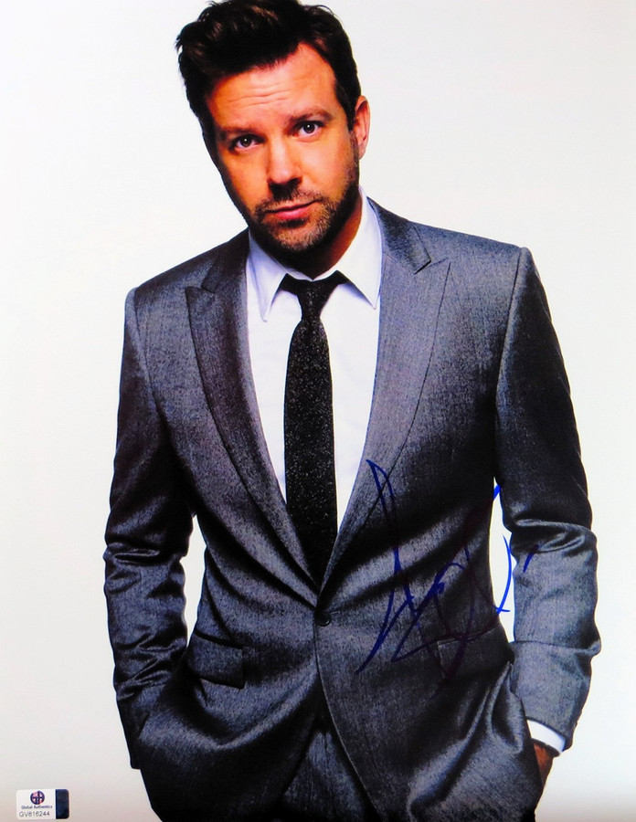 Jason Sudeikis Signed Autographed 11X14 Photo Sharp Sexy Gray Suit GV816244