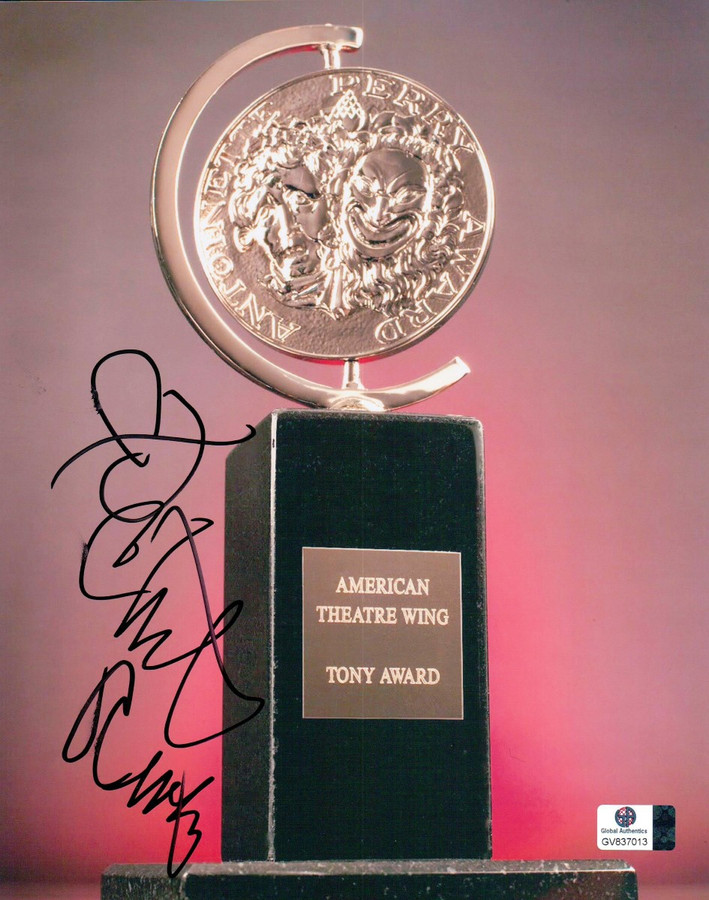 Chita Rivera Signed Autographed 8X10 Photo The Rink Tony Award Image GV837013
