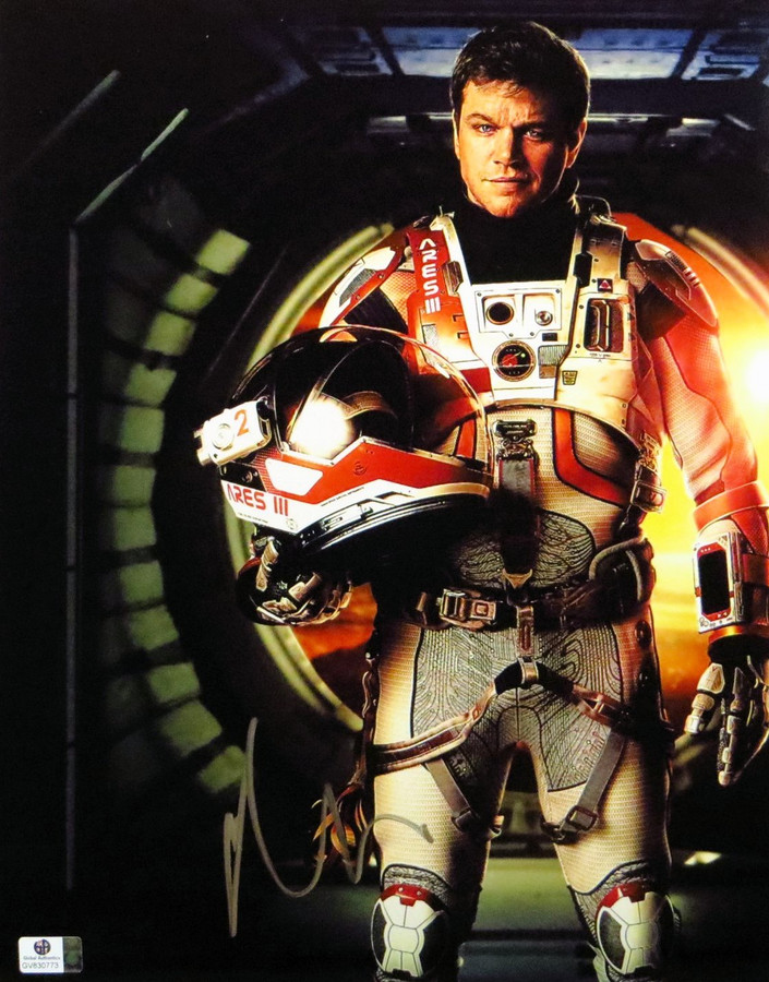Matt Damon Signed Autographed 11X14 Photo The Martian Holding Helmet GV830773