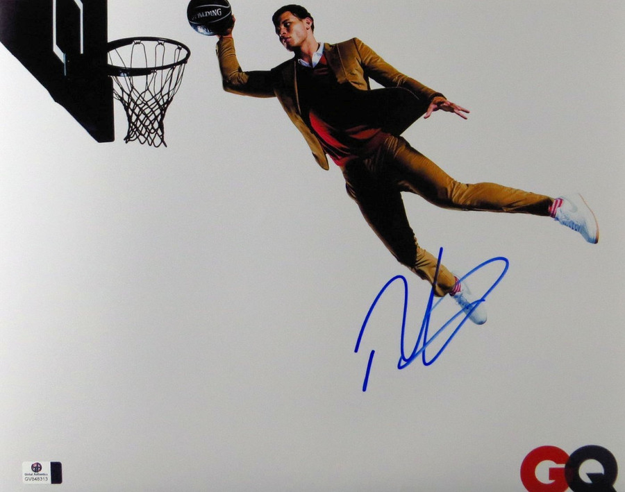 Blake Griffin Signed Autographed 11X14 Photo Clippers Dunk in Suit GV848313