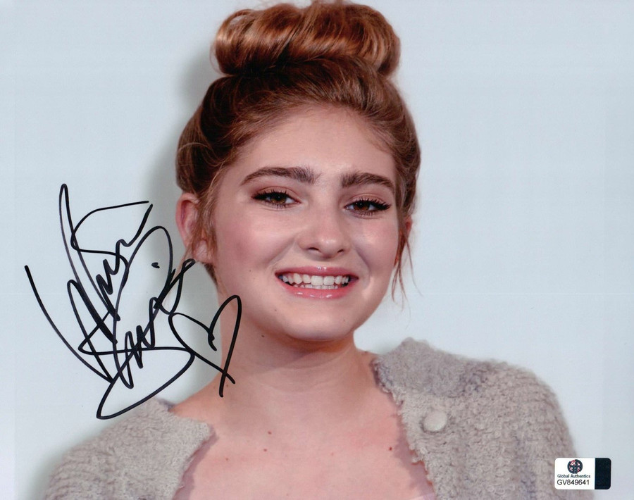 Willow Shields Signed Autographed 8X10 Photo Sexy Gorgeous Smile GV849641