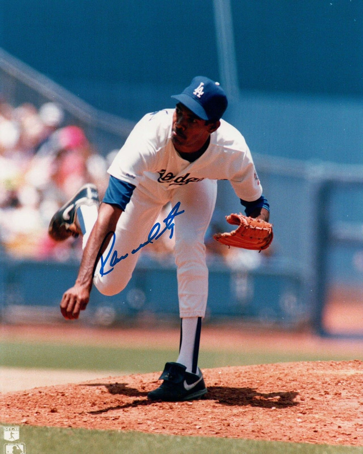 Ramon Martinez Signed 8X10 Photo Autograph LA Dodgers Home After Pitch Auto COA