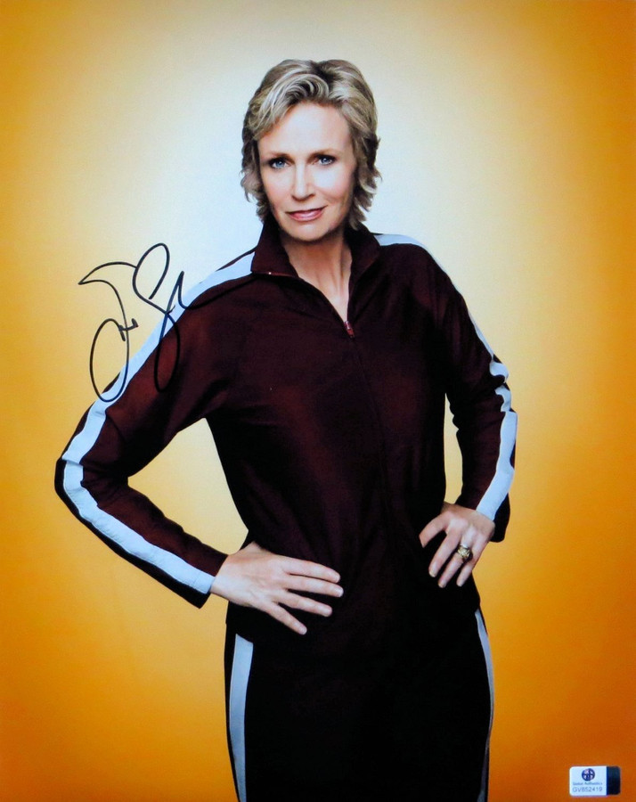 Jane Lynch Signed Autographed 11X14 Photo Glee Classic Track Suit GV852419
