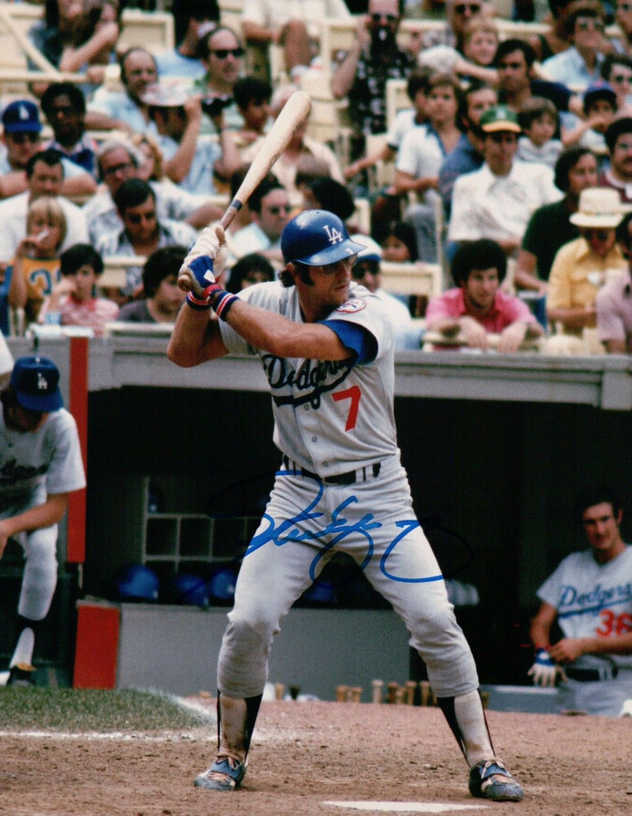Steve Yeager Signed 8X10 Photo Autograph Auto Road At Bat LA Dodgers Center