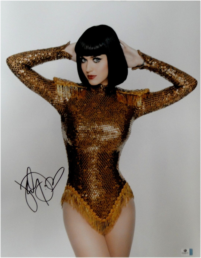 Katy Perry Hand Signed Autographed 16x20 Photo Stunning Gold Dress GA 848111