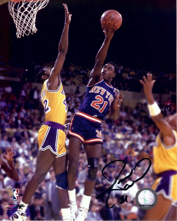 Gerald Wilkins Signed Autographed 8X10 Photo Knicks Shot vs. Worthy w/COA