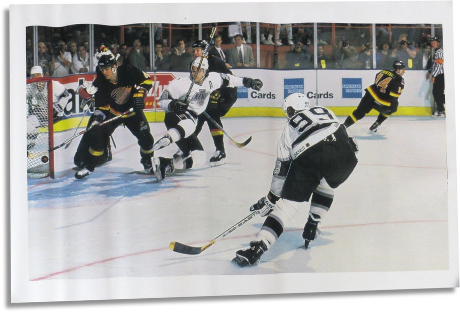 Wayne Gretzky Unsigned 20X34 Unstretched Canvas "802nd Goal" vs Canucks WGA