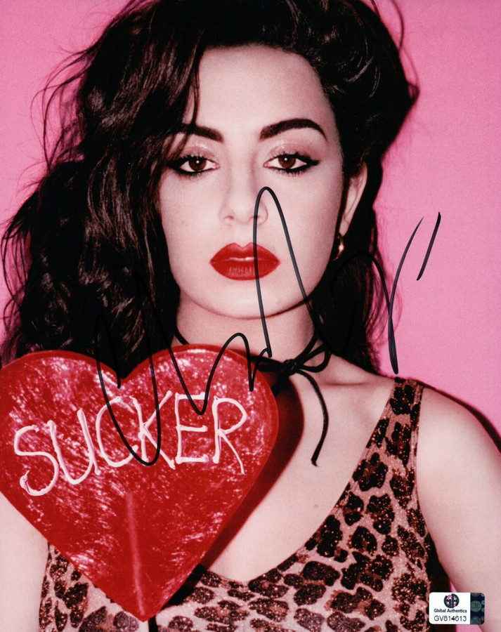 Charli XCX Signed Autographed 8X10 Photo Sexy Red Heart Sucker GV814613