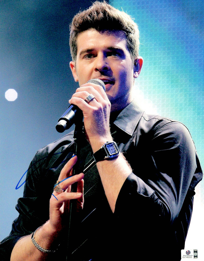 Robin Thicke to perform at Dodger Stadium on Opening Weekend