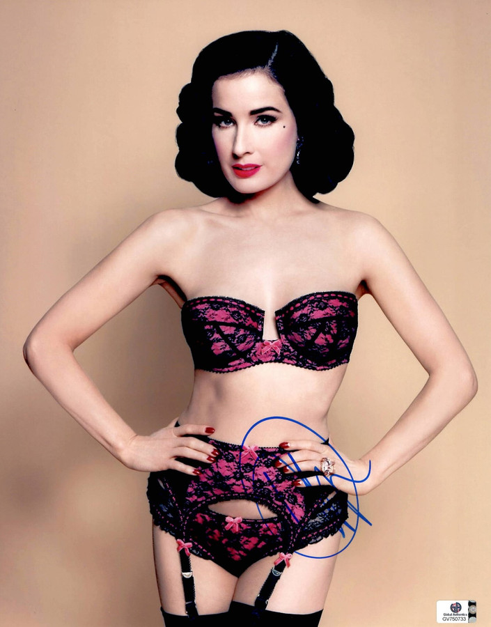 Dita Von Teese Signed Autographed 11X14 Photo Sexy Lace Lingerie GV750733