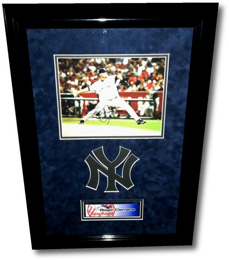 Roger Clemens Hand Signed Autographed 8x10 Photograph Into Large Custom Frame GA
