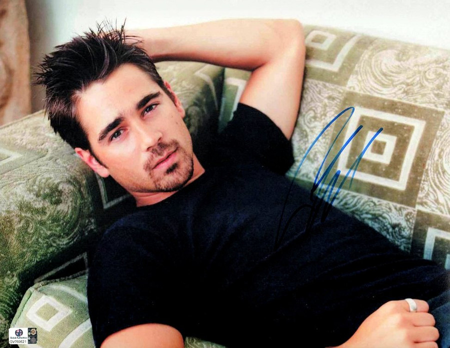 Colin Farrell Signed Autographed 11X14 Photo Sexy Vintage T-Shirt GV769621