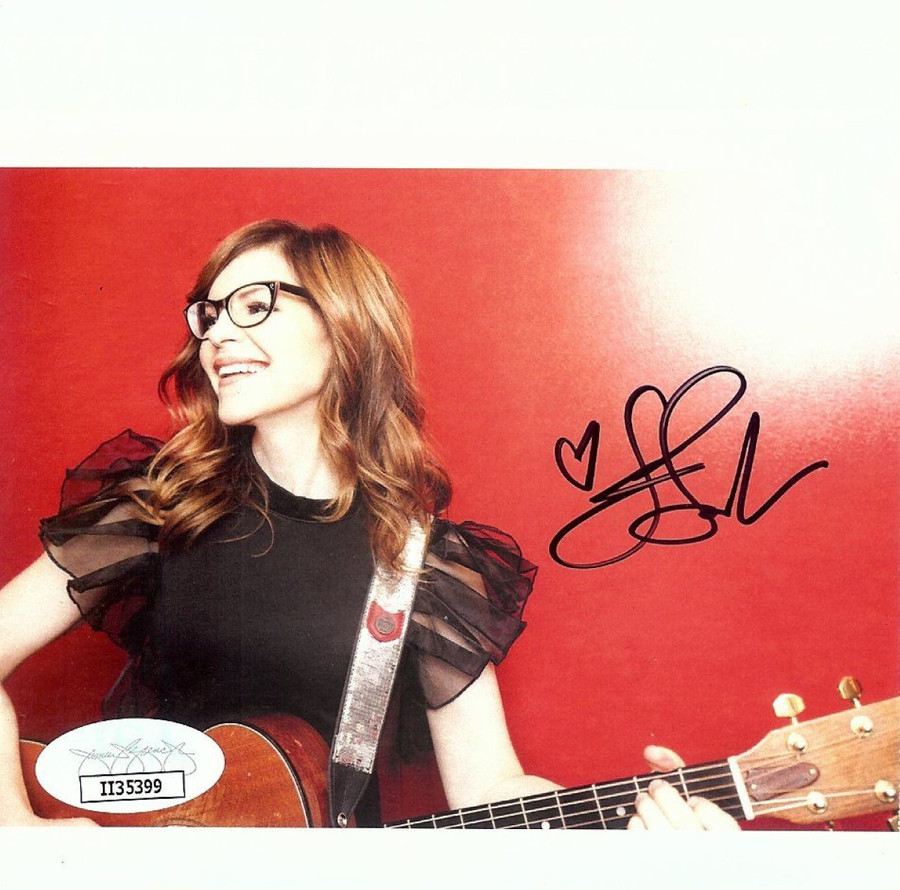 Lisa Loeb Autographed CD Cardboard Insert Photo Trick to Happiness JSA II35399