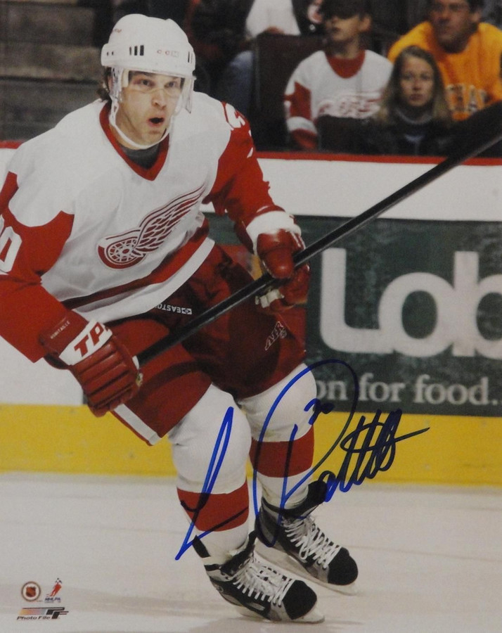 Luc Robitaille Hand Signed Autographed 8x10 Photo Detroit Red Wings Skating COA