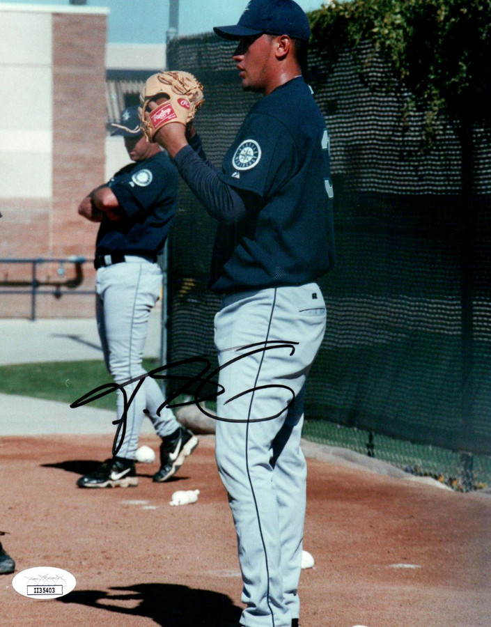 Freddy Garcia Signed Autographed 8X10 Photo Seattle Mariners JSA II35403