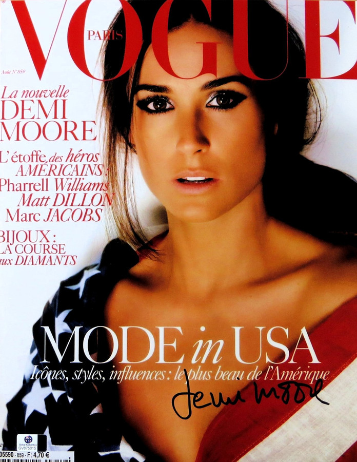 Demi Moore Signed Autographed 11X14 Photo Vogue Magazine Cover Blow-Up GV875015