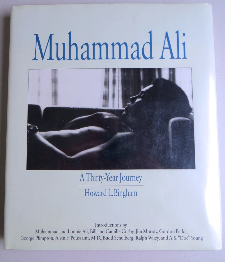 Howard L. Bingham Signed Autographed Book Muhammad Ali Biography PSA AJ57726
