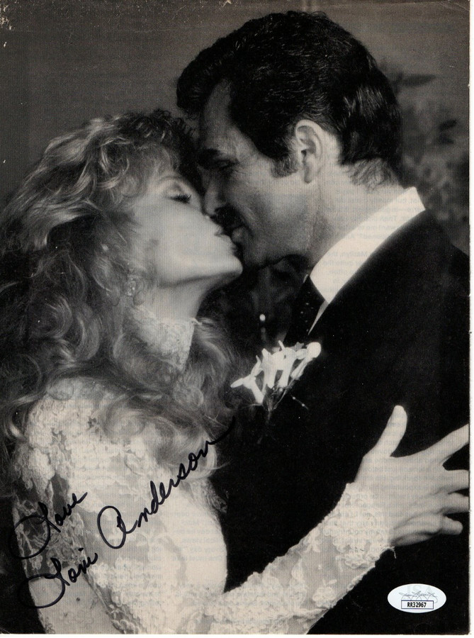 Loni Anderson Signed Autograph Magazine Photo Burt Reynolds Wedding JSA RR32967