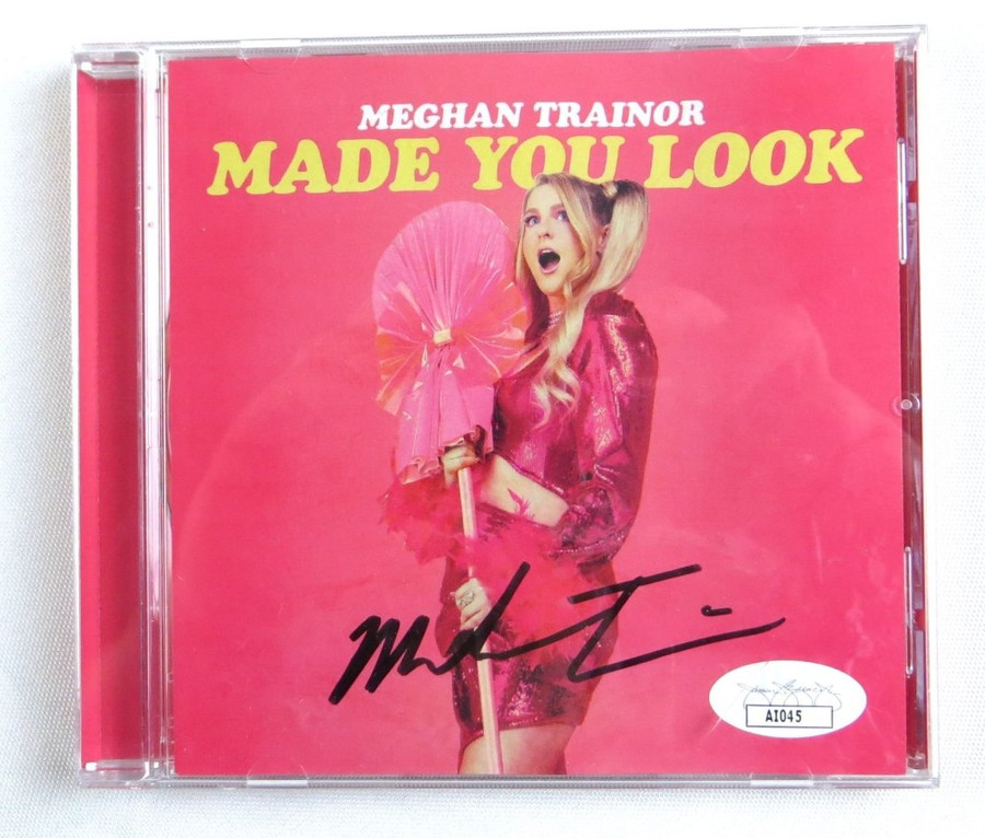 Meghan Trainor Signed Autographed CD Booklet Made You Look JSA COA