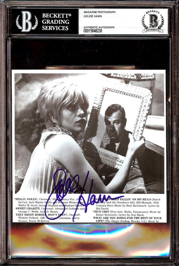 Goldie Hawn Signed Autographed Magazine Photo Cactus Flower BAS Slabbed