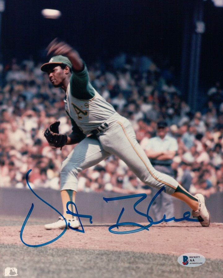 Vida Blue Signed Autographed 8X10 Photo Oakland A's Road Pitching BAS