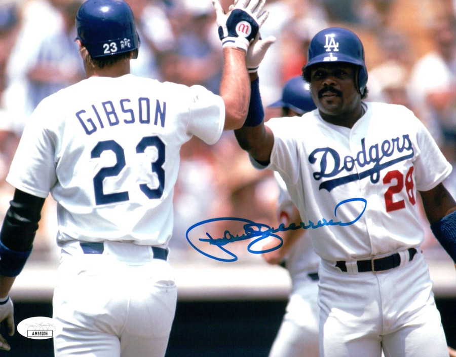 Pedro Guerrero Signed Autographed 8X10 Photo Dodgers Kirk Gibson High Five JSA