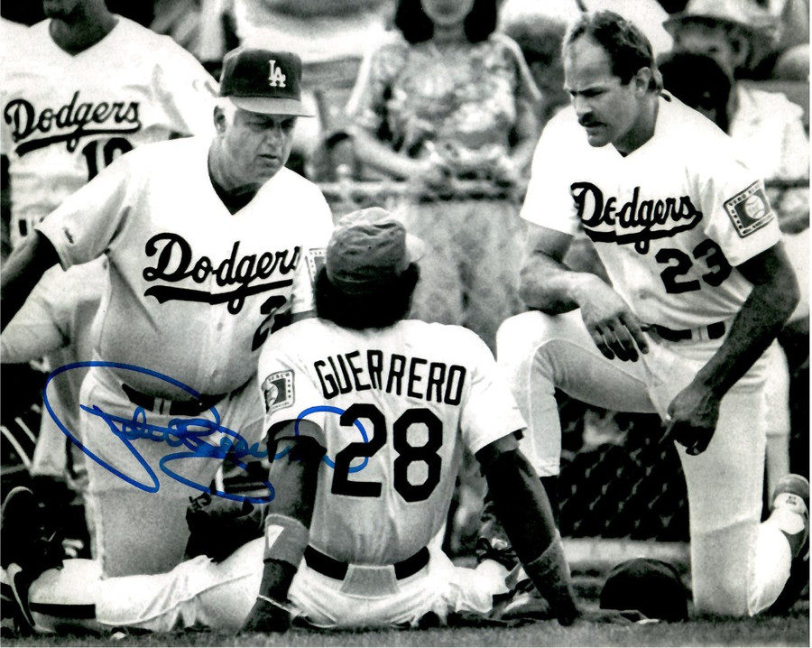 Pedro Guerrero Signed Autographed 8x10 Photo Tommy Lasorda LA Dodgers W/ COA C