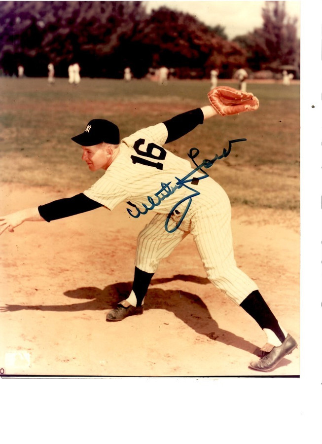 Whitey Ford Signed Autographed 8x10 Photo New York Yankees Pitcher W/ COA