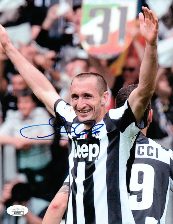 Giorgio Chiellini Signed Autographed 8X10 Photo Juventus Team Italy JSA AL29621