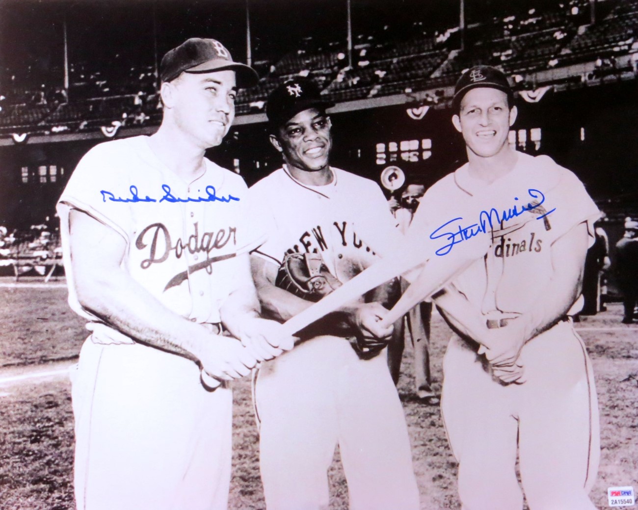 Stan Musial PSA DNA Signed Vintage 8x10 Photo Cover