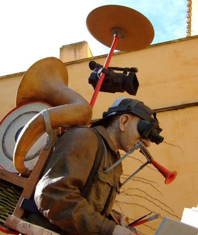 "Cheating On" Your Bass - the Value of Playing Other Instruments