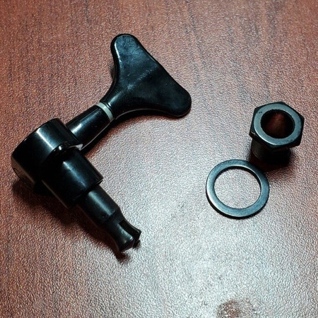 Alt Closeup tuning machine - OEM takeoffs - single machine