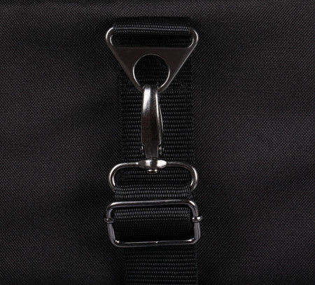 Padded Carry Bag for Phil Jones Bass (PJB) Combos - closeup of strap hardware