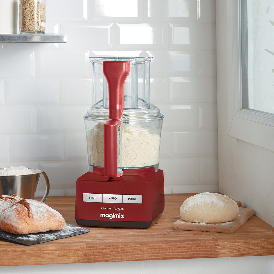 Magimix 3200XL Compact Food Processor 18374 in Red Juicers.co.uk