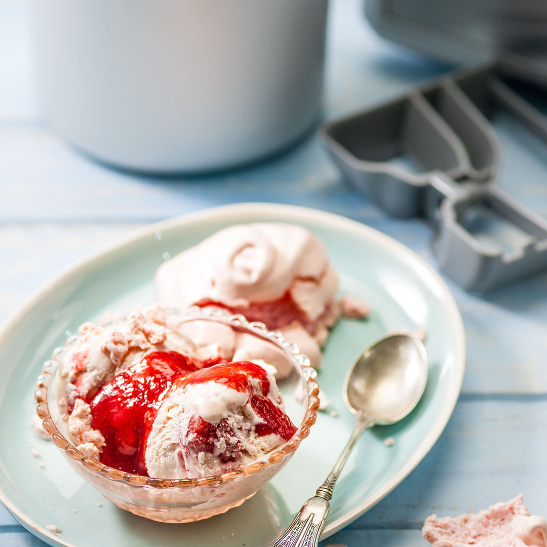 Cuisinart Professional Ice Cream & Gelato Maker in Silver Juicers.co.uk