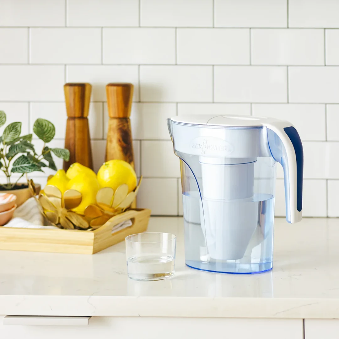 ZeroWater 7-Cup Ready Pour Pitcher (Blue) | Juicers.co.uk