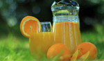 7 Reasons Why You Should Be Drinking Orange Juice