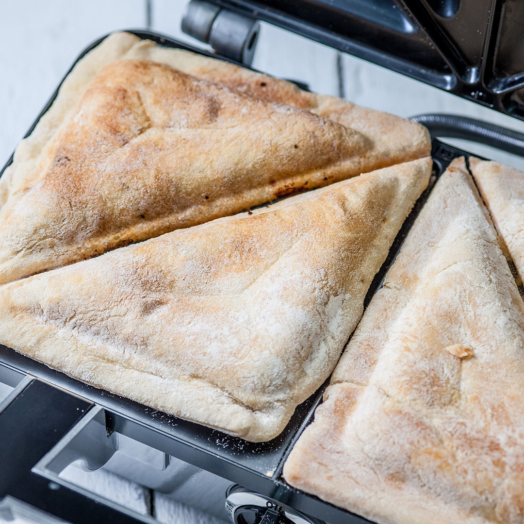 Cuisinart Overstuffed Toasted Sandwich Maker in Silver Juicers.co.uk