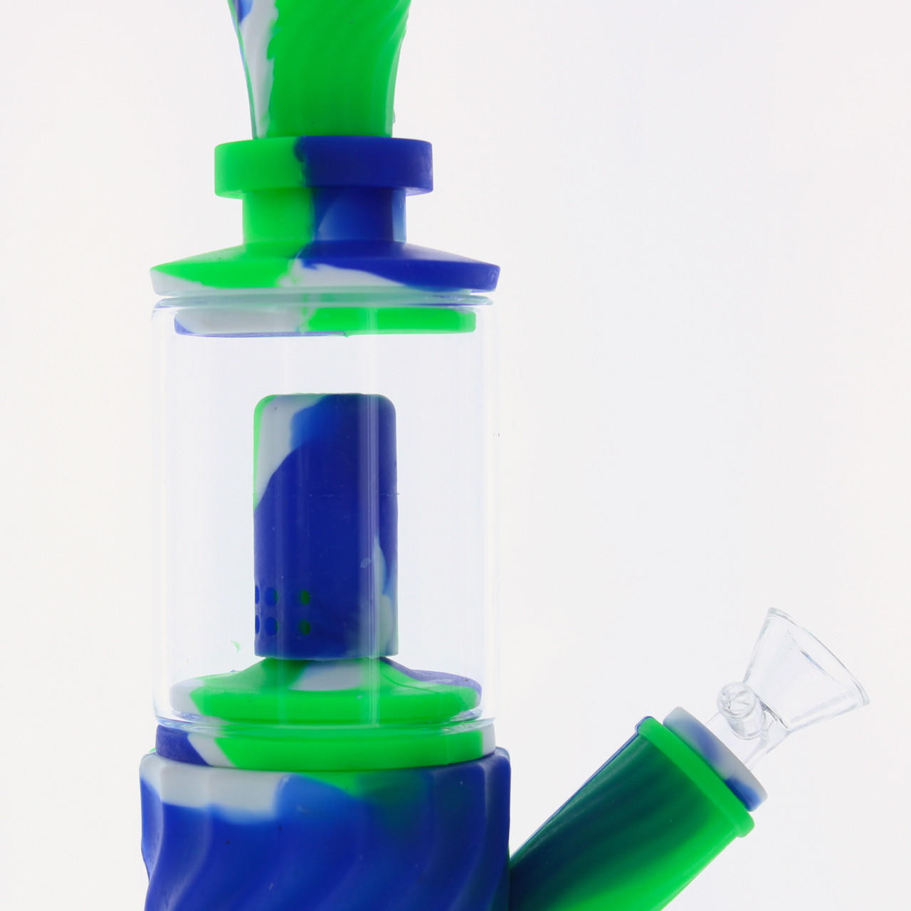 https://cdn11.bigcommerce.com/s-28tw9v9waz/images/stencil/1280x1280/products/1900/8599/vapebrat-11-4-in-1-silicone-glass-hybrid-water-pipe-nectar-collector-and-mini-rig-green-white-and-blue__47190.1681847843.jpg?c=1?imbypass=on