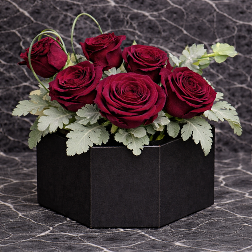 Hexagon vase elite roses