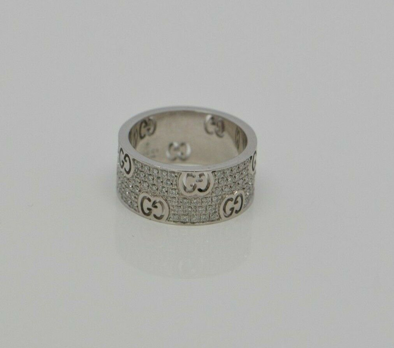 18K White Gold Diamond Gucci Logo Ring