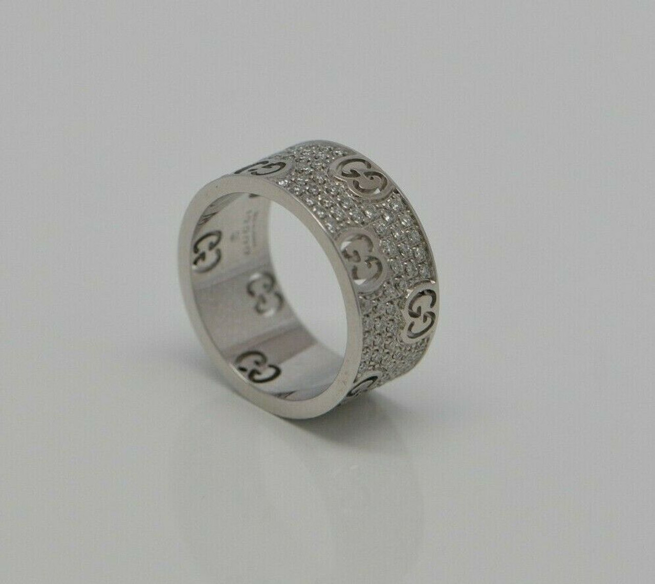 18K White Gold Diamond Gucci Logo Ring