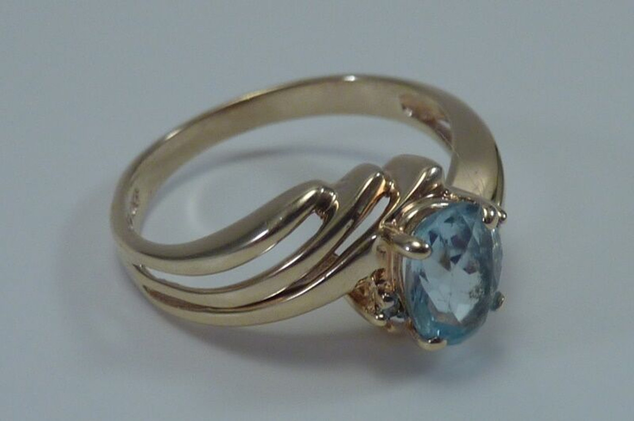 10K Yellow Gold Aquamarine Ring, Size 6.5